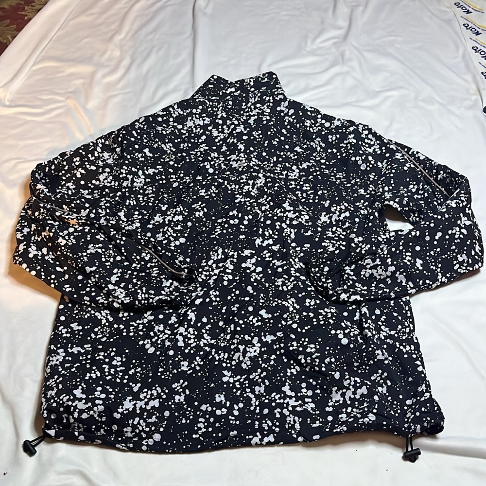 Fabletics Lightweight Jacket - Picture 8 of 12